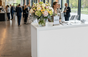 Hochtisch 'Salo' Vit mit Blenden – Bild 3
